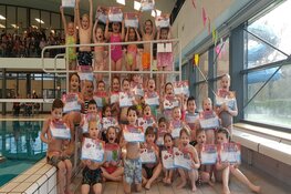 Kinderen halen zwem ABC