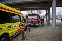 Senior komt vast te zitten in stoel in Velserbroek; hulpdiensten gealarmeerd