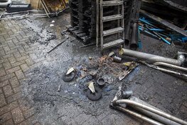 Bedrijfspand Velserbroek loopt schade op door brand pallets