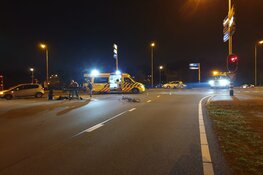 Twee gewonden bij botsing op N197